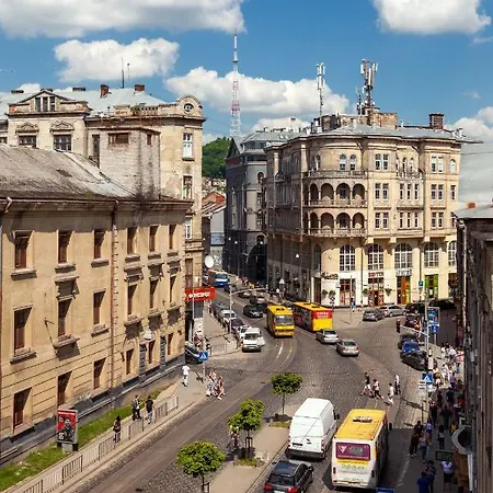 Royal Vip Apartment On Gorodotska 31 Lviv Exterior photo